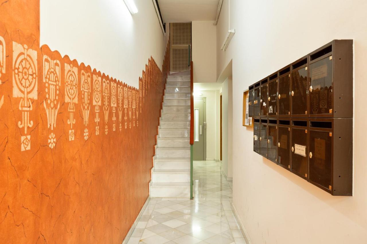 Stay U-nique Apartments Consell Barcelone Extérieur photo